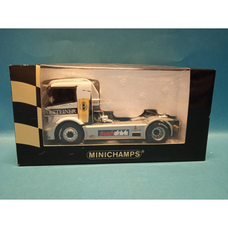 Mercedes Benz Race Truck Team Warsteiner Die Cast Model Ar990307 1/43 Minichamps