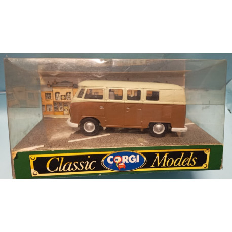 VW Caravelle Volkswagen Die Cast Model  1/43 Classic Vehicles Corgi 96941