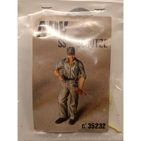 ADV AZIMUT 1:35 - Soldier Germany WW2 - Resin Figure Kit - New/Unbuilt