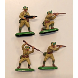 Britains Deetail – 4 soldatini giapponesi WWII – base tonda metallo made in Cina