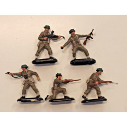 Britains Deetail – 5 soldatini inglesi WWII – base tonda metallo – Made in China