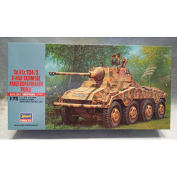 Sd.Kfz 234/2 PUMA Germany WW2 - Model Plastic Kit 1:72 Hasegawa Mt52