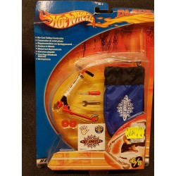 Hot Wheels Blade Monopattino Scooter in metallo - 6/8 Mattel 29590