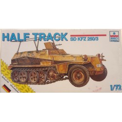 German Half Track SD KFZ 250/3 Plastic Model Kit  1/72 Esci 8369