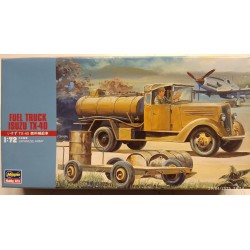 Fuel Truck ISUZU TX 40 Japan WW2 - Model Plastic Kit 1:72 Hasegawa Mt16