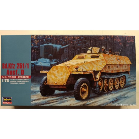 Sd.Kfz 251/1 D Half Track Germany WW2 - Model Plastic Kit 1:72 Hasegawa Mt44