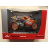 Honda RC211 V Valentino Rossi N.46 Die Cast Metal 1/18 Bike Guiloy