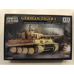 WW2 Germany Tiger I Tank Model Plastic Kit Forces of Valor 1/72