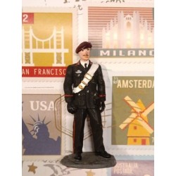 Carabiniere Paracadutisti Italiano Uniforme Nera Con Basco Dipinto Mano  1/35 C