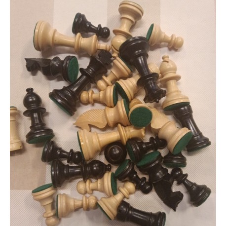 Scacchi classici in legno pregiato - Ottima qualità - Re 8 cm. Base 3 cm.