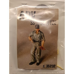 ADV AZIMUT 1:35 - Soldier Germany WW2 - Resin Figure Kit - New/Unbuilt