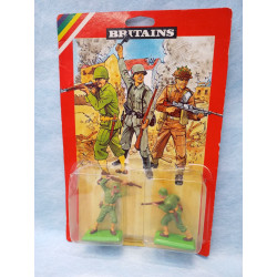 Vintage Britains Deetail WWII US Soldiers Blister Pack New Old Stock Toy