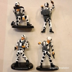 Britains Bundle 4 Soldati Inglesi '90 INVERNALI 1/32 Base in Metallo 1992 X