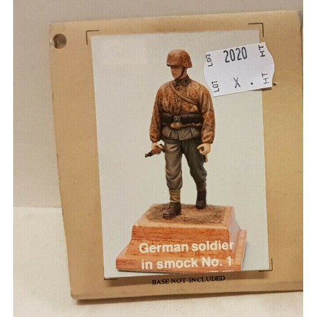 Tomker Model 1:35 German in Smock Soldiers N°01