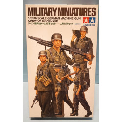 Military Miniatures German Machine Gun Crew on maneuve Scala 1/25 N 35184 Tamiya