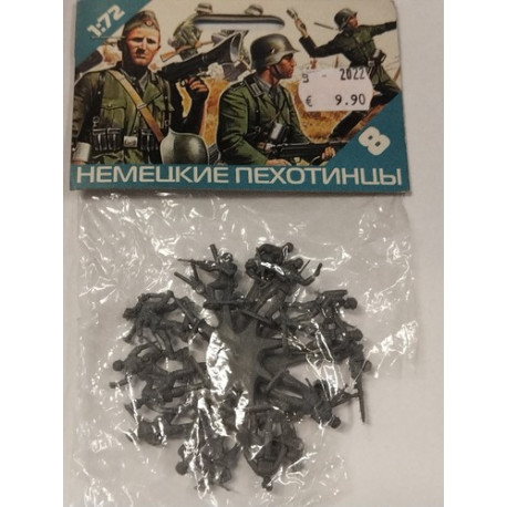 German Infantry WWII Miniatures 1/72 16 (*) Plastic Fig. Soldatini
